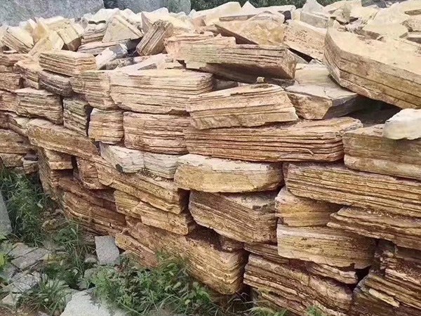 千层石